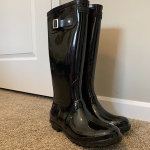 Brand new rain boots